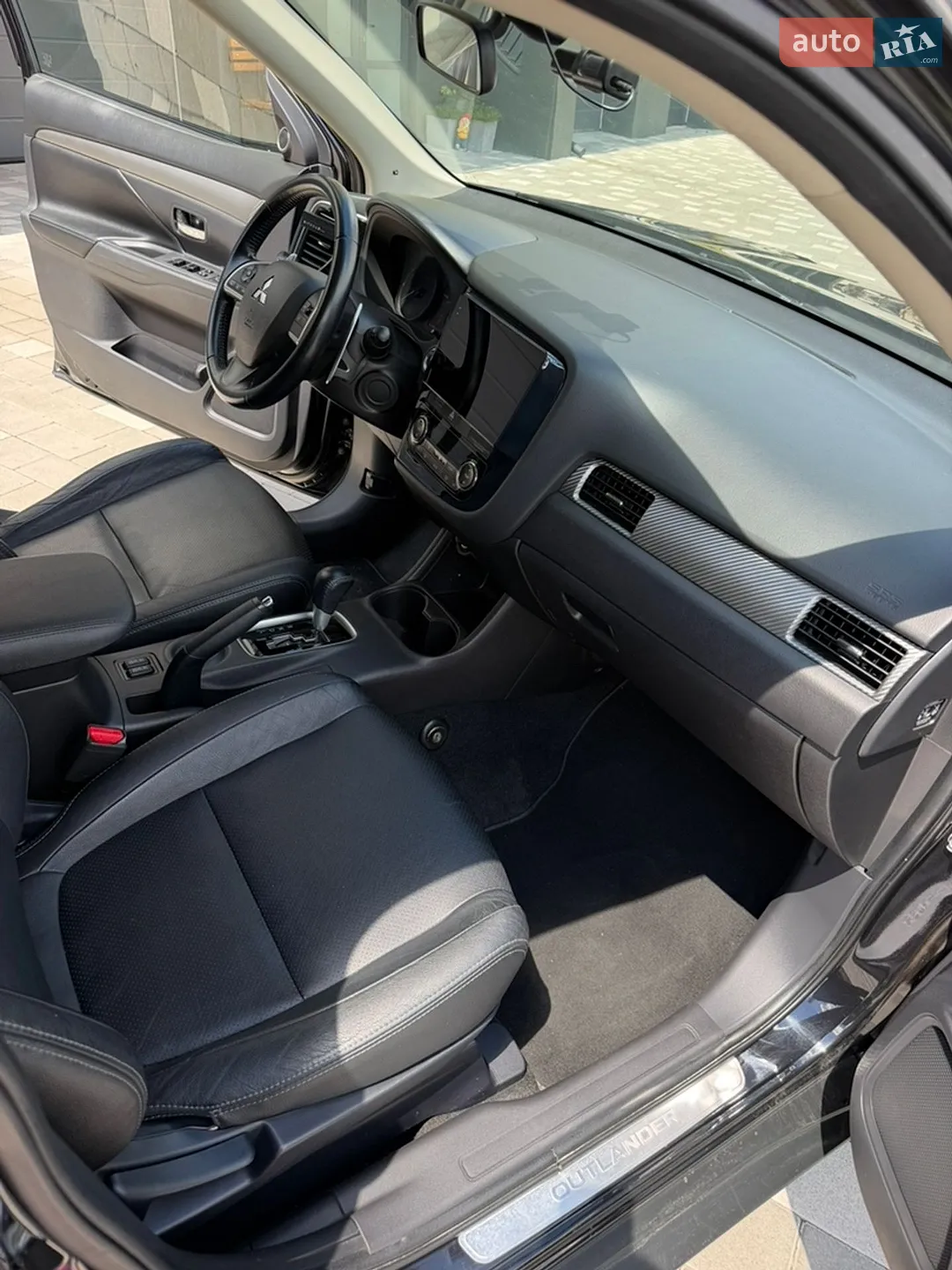 2013 Mitsubishi Outlander - мініатюра 12