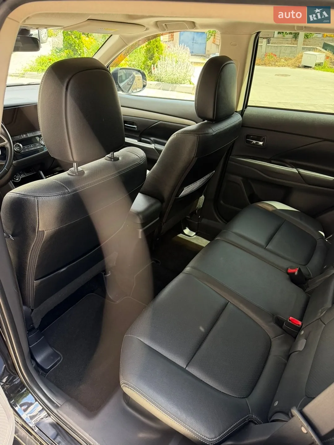 2013 Mitsubishi Outlander - мініатюра 16