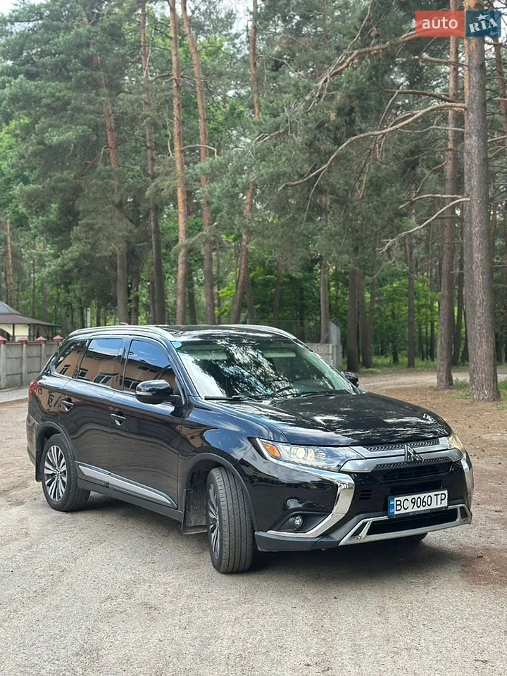 2019 Mitsubishi Outlander - мініатюра 38