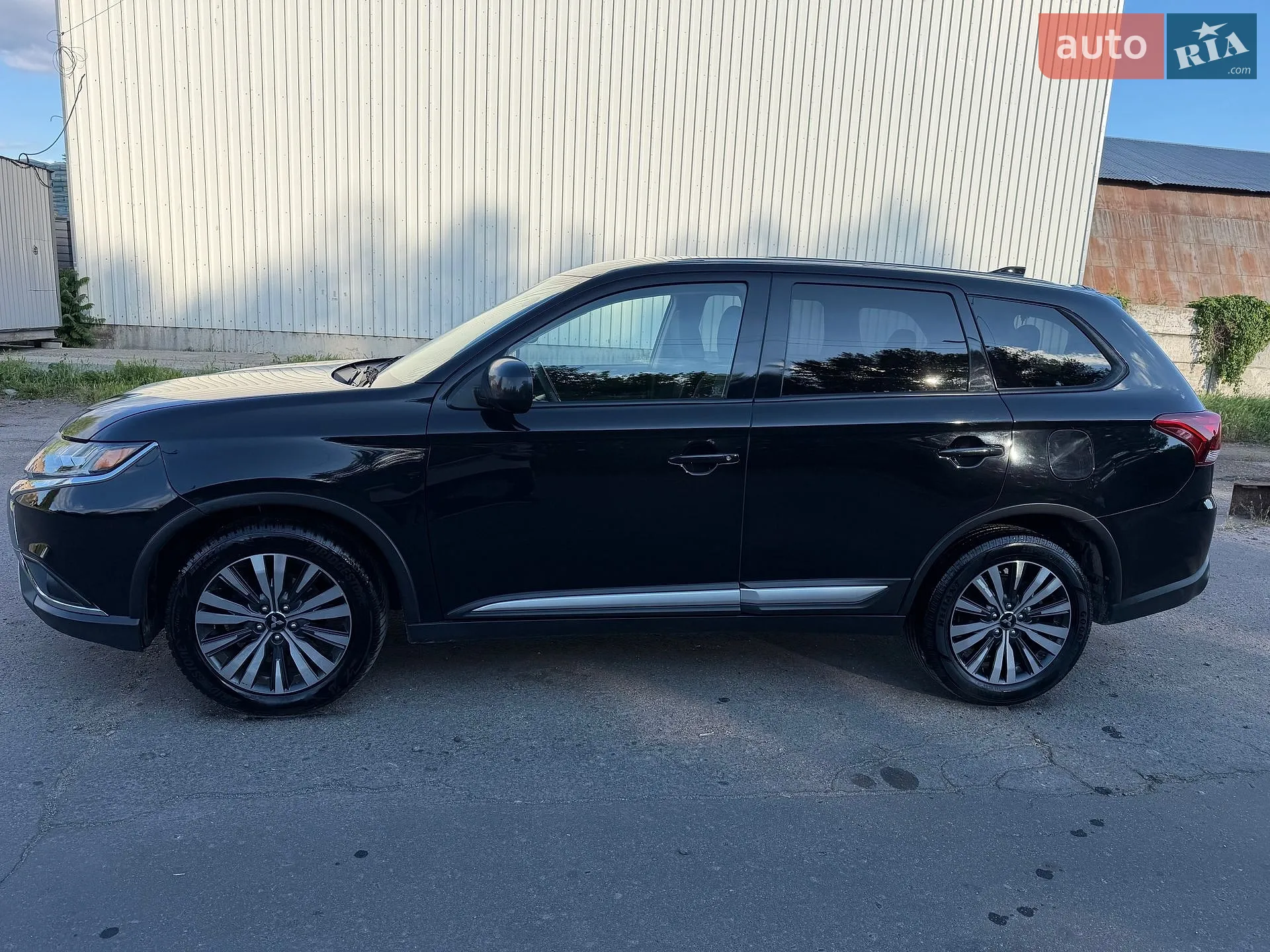 2020 Mitsubishi Outlander - мініатюра 4