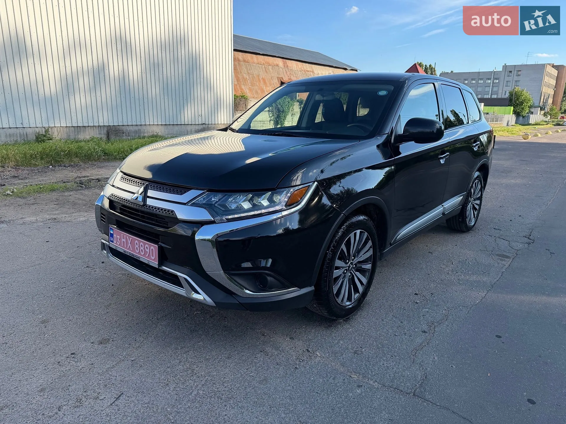 2020 Mitsubishi Outlander - мініатюра 16