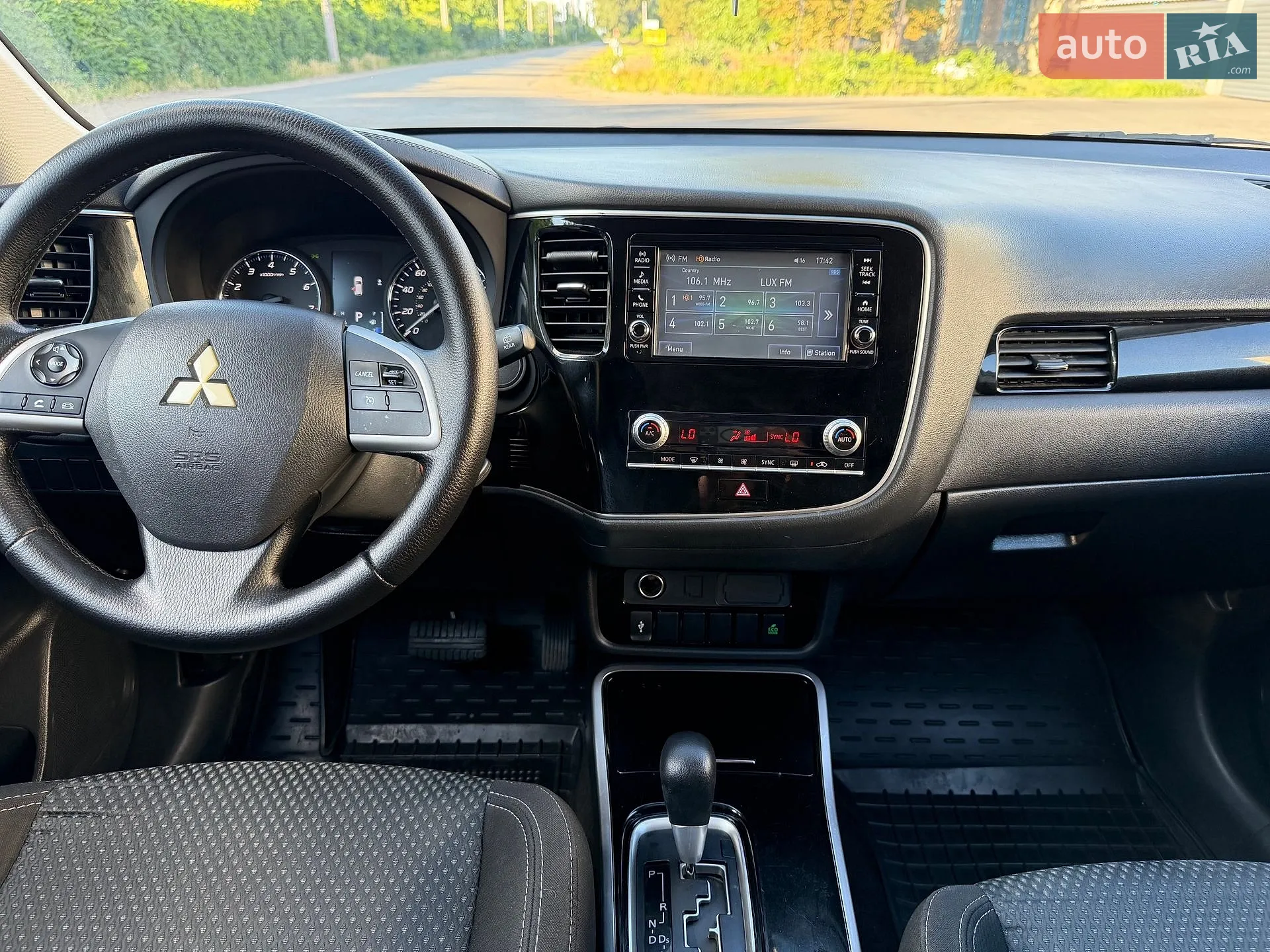2020 Mitsubishi Outlander - мініатюра 24