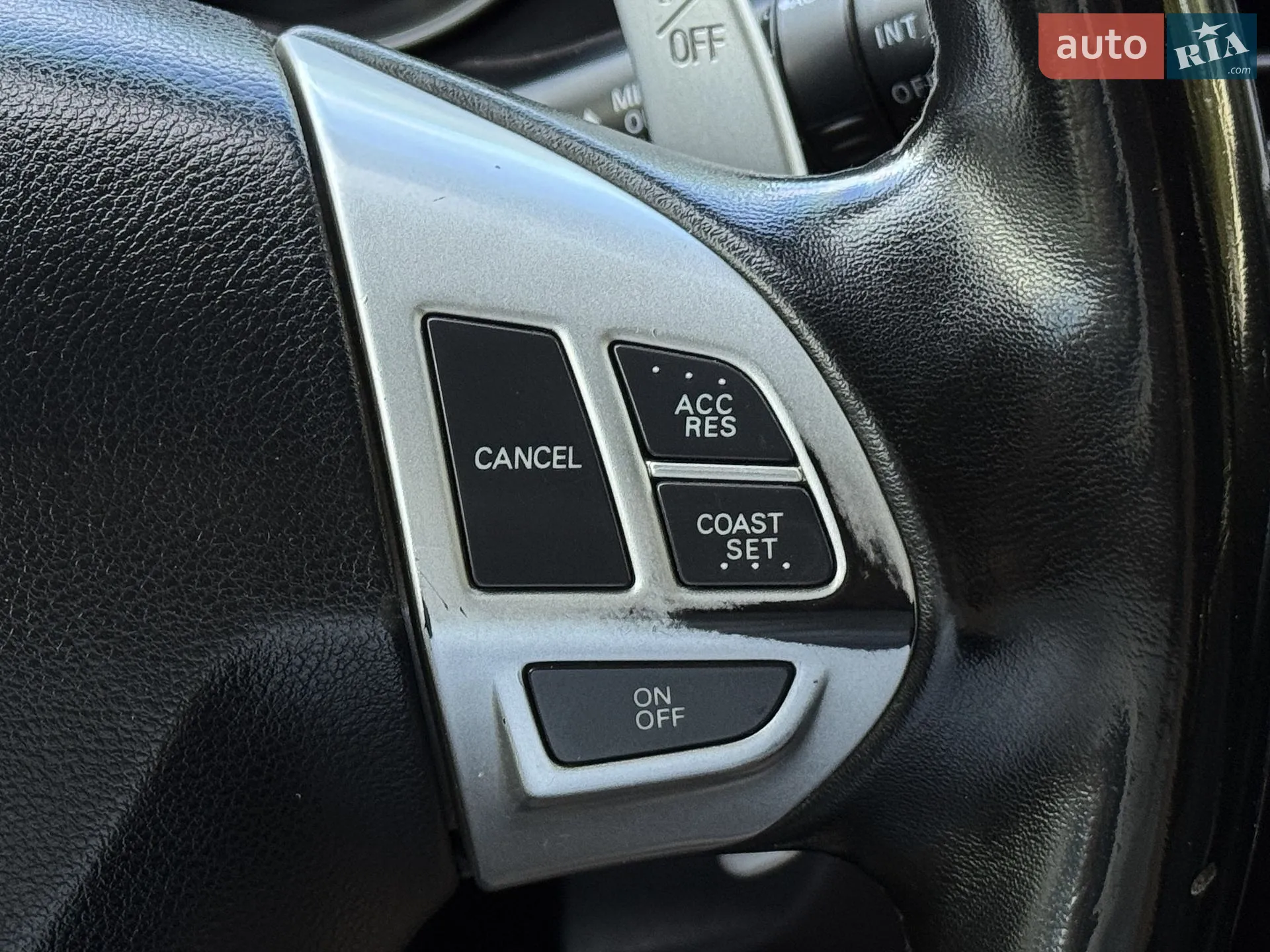 2010 Mitsubishi Outlander - мініатюра 20