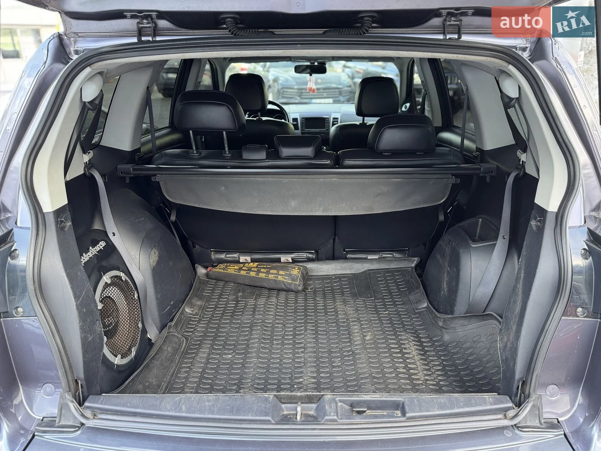 2010 Mitsubishi Outlander - мініатюра 36