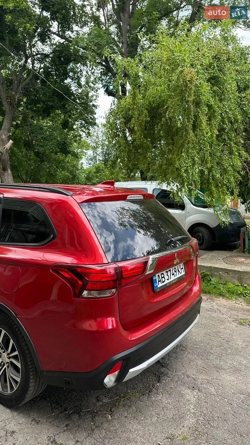 2018 Mitsubishi Outlander - мініатюра 16