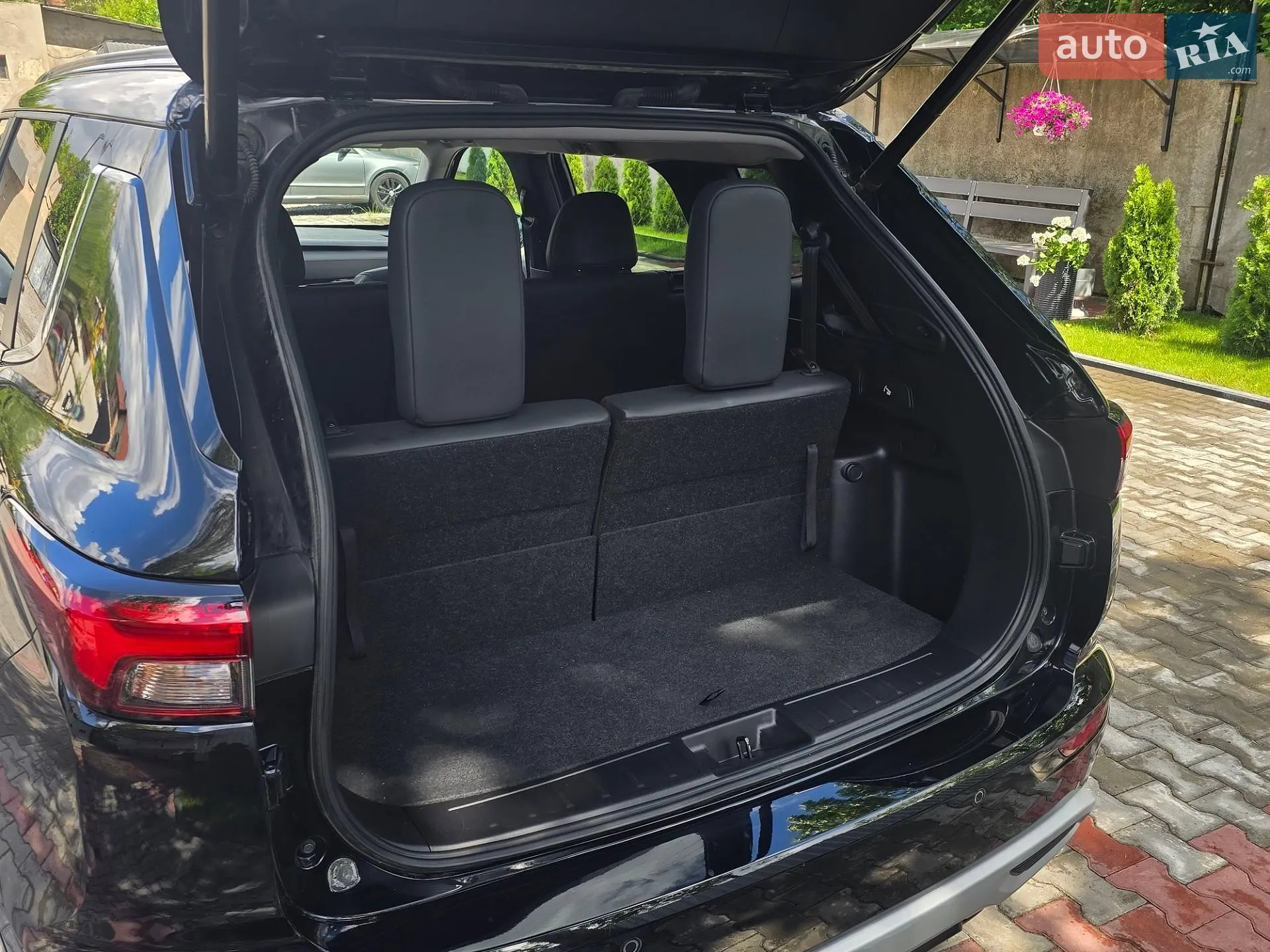 2022 Mitsubishi Outlander - мініатюра 102