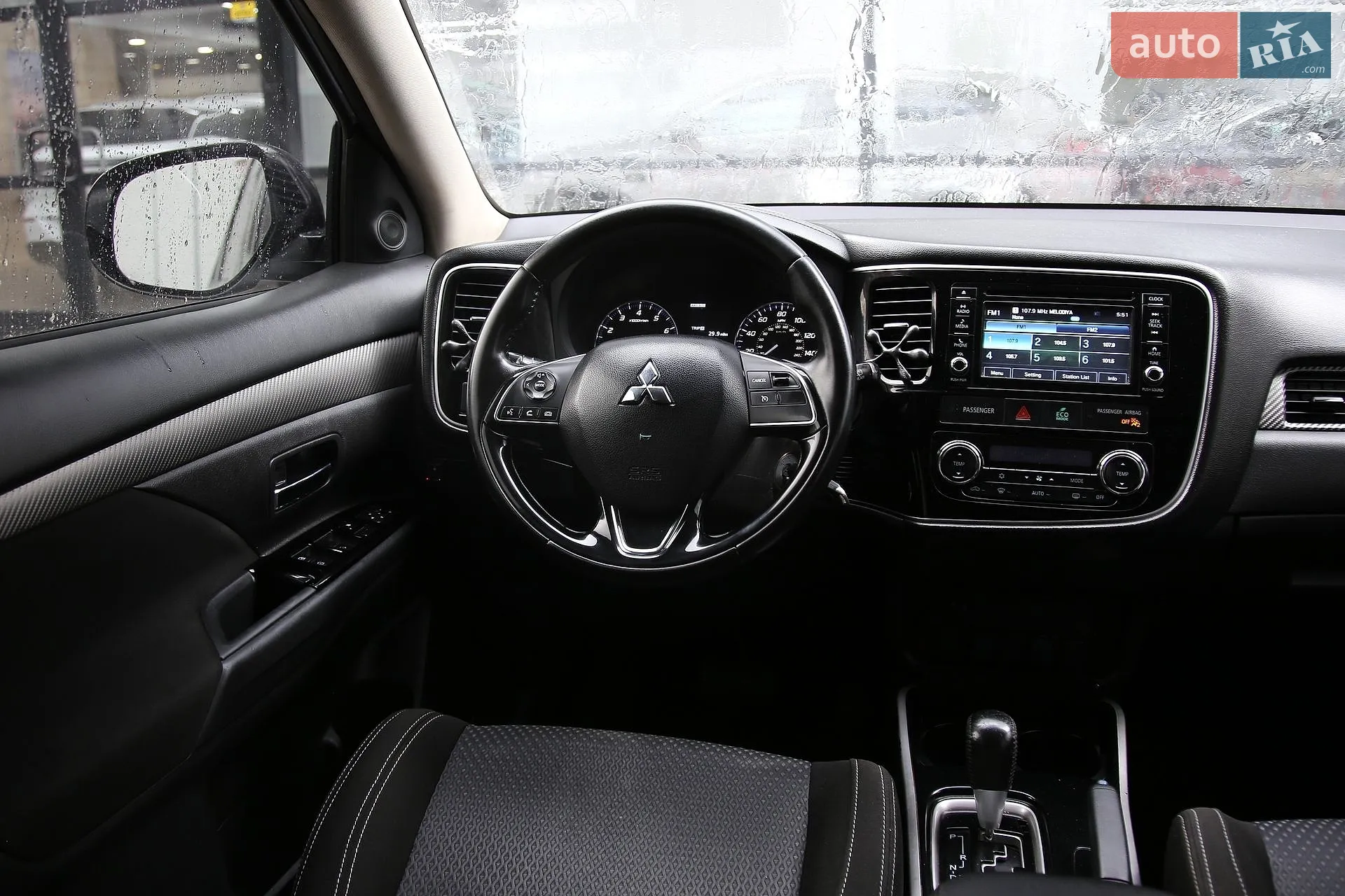 2017 Mitsubishi Outlander - мініатюра 12