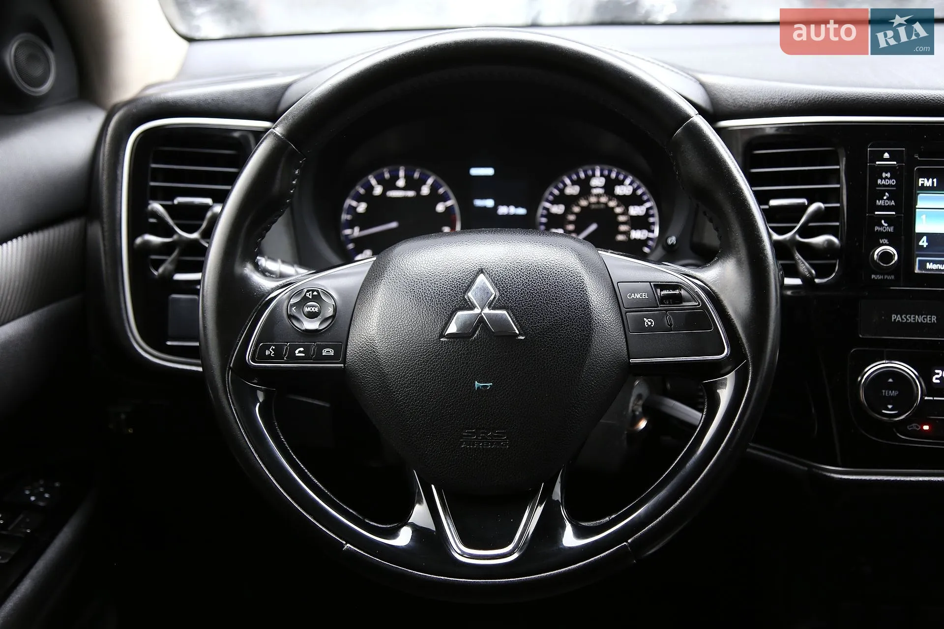2017 Mitsubishi Outlander - мініатюра 15