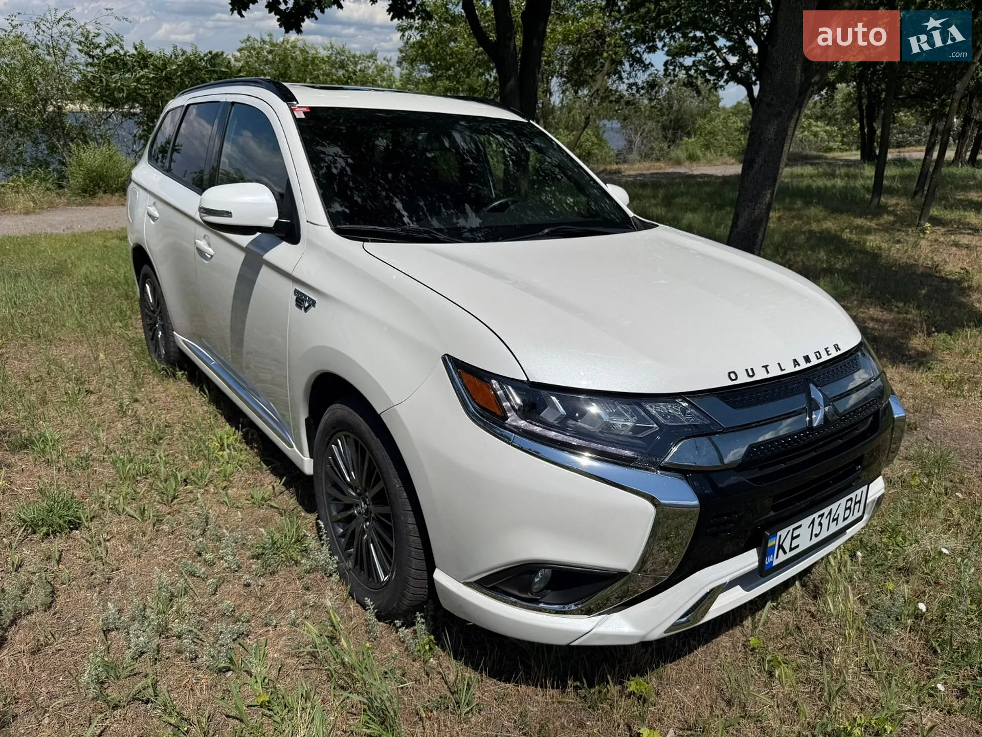 2022 Mitsubishi Outlander - мініатюра 2