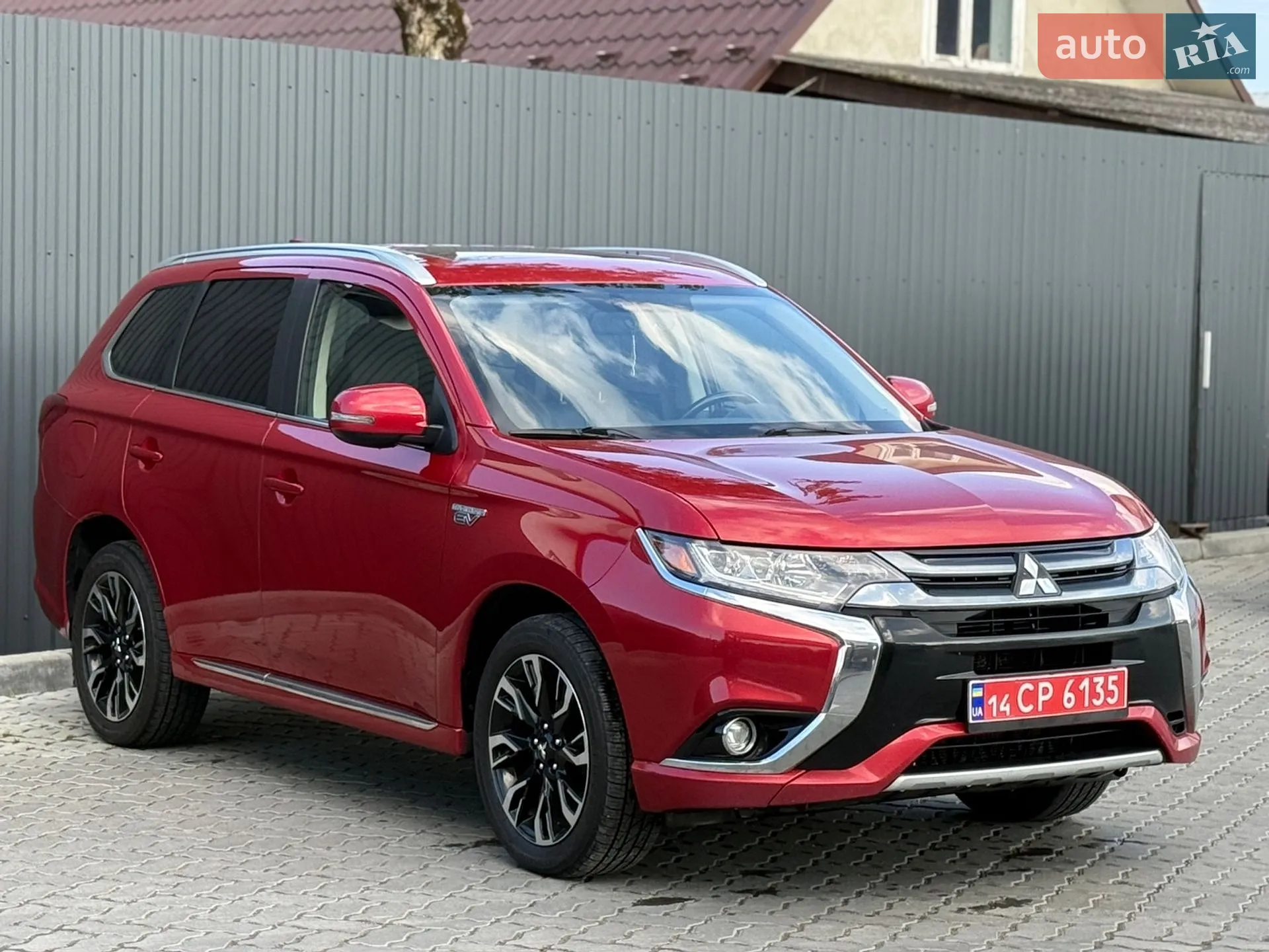 2018 Mitsubishi Outlander - мініатюра 13