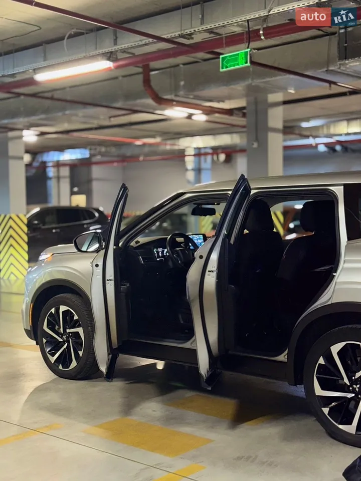2024 Mitsubishi Outlander - мініатюра 63