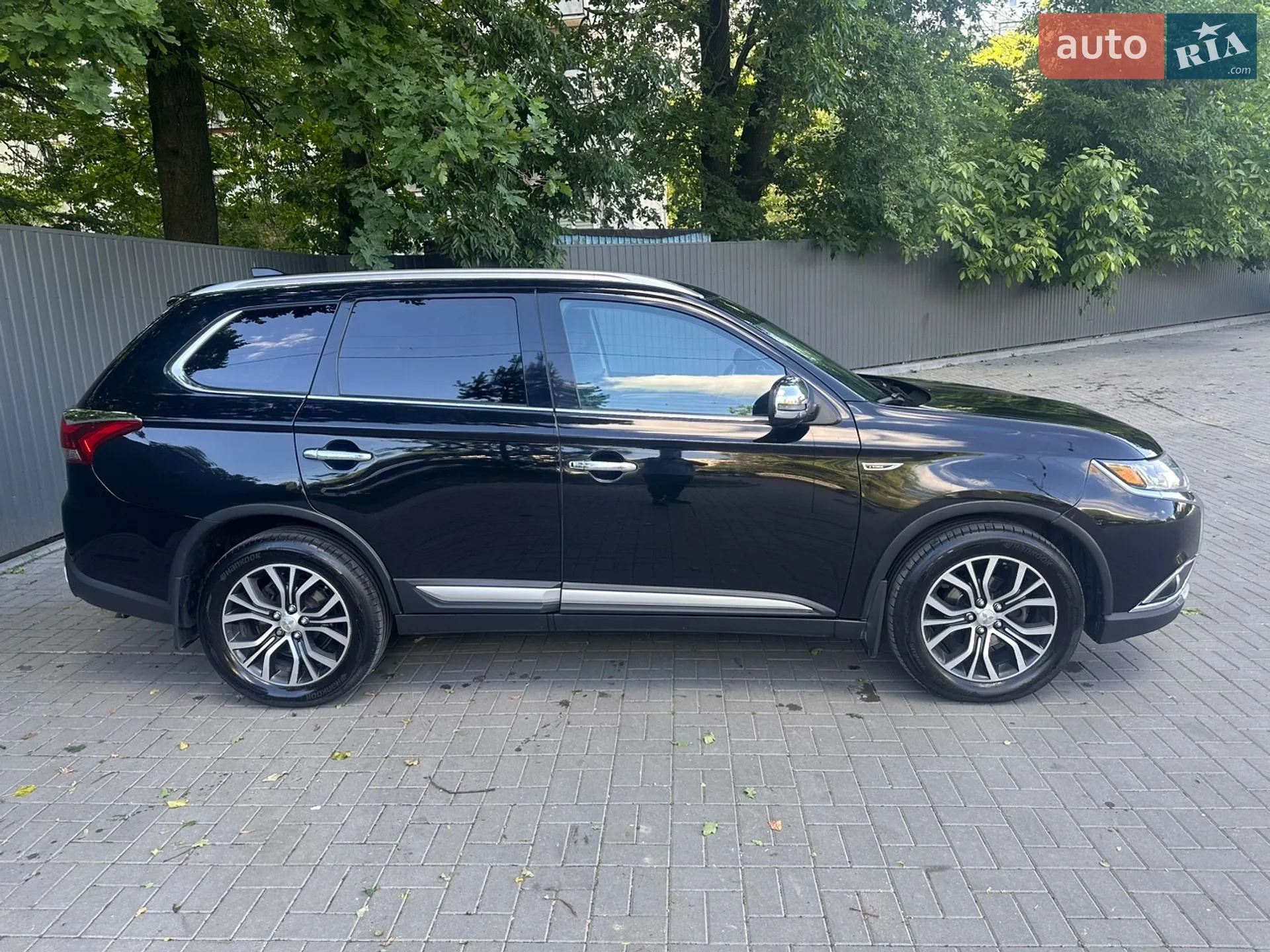 2017 Mitsubishi Outlander - мініатюра 4