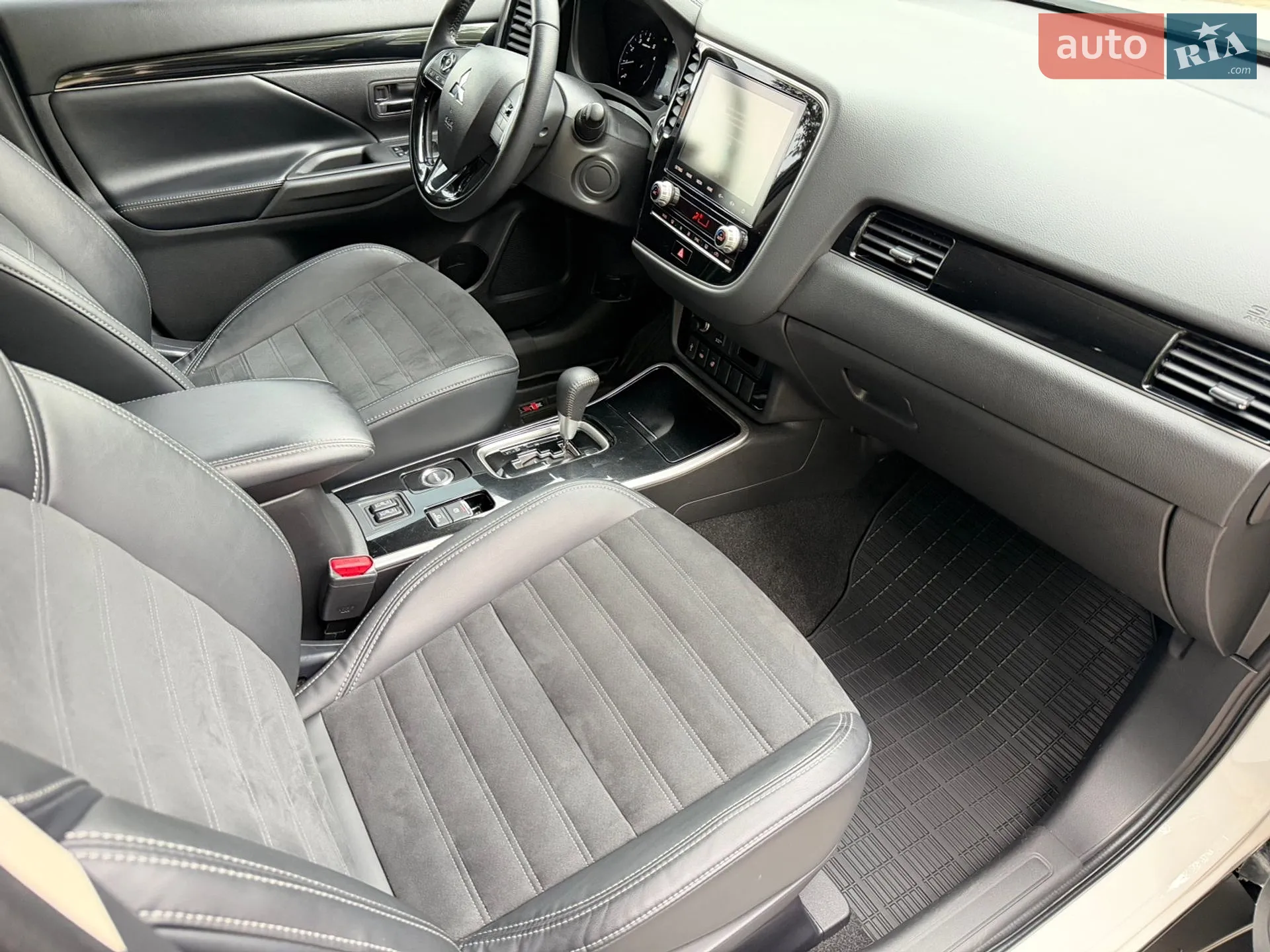 2021 Mitsubishi Outlander - мініатюра 28
