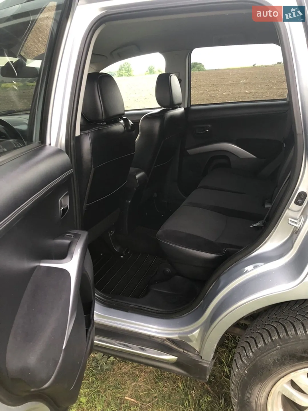 2010 Mitsubishi Outlander - мініатюра 10