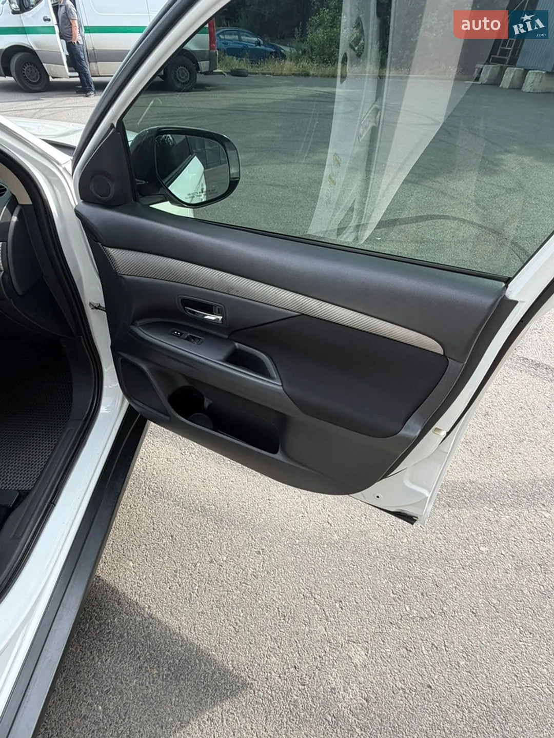 2013 Mitsubishi Outlander - мініатюра 22