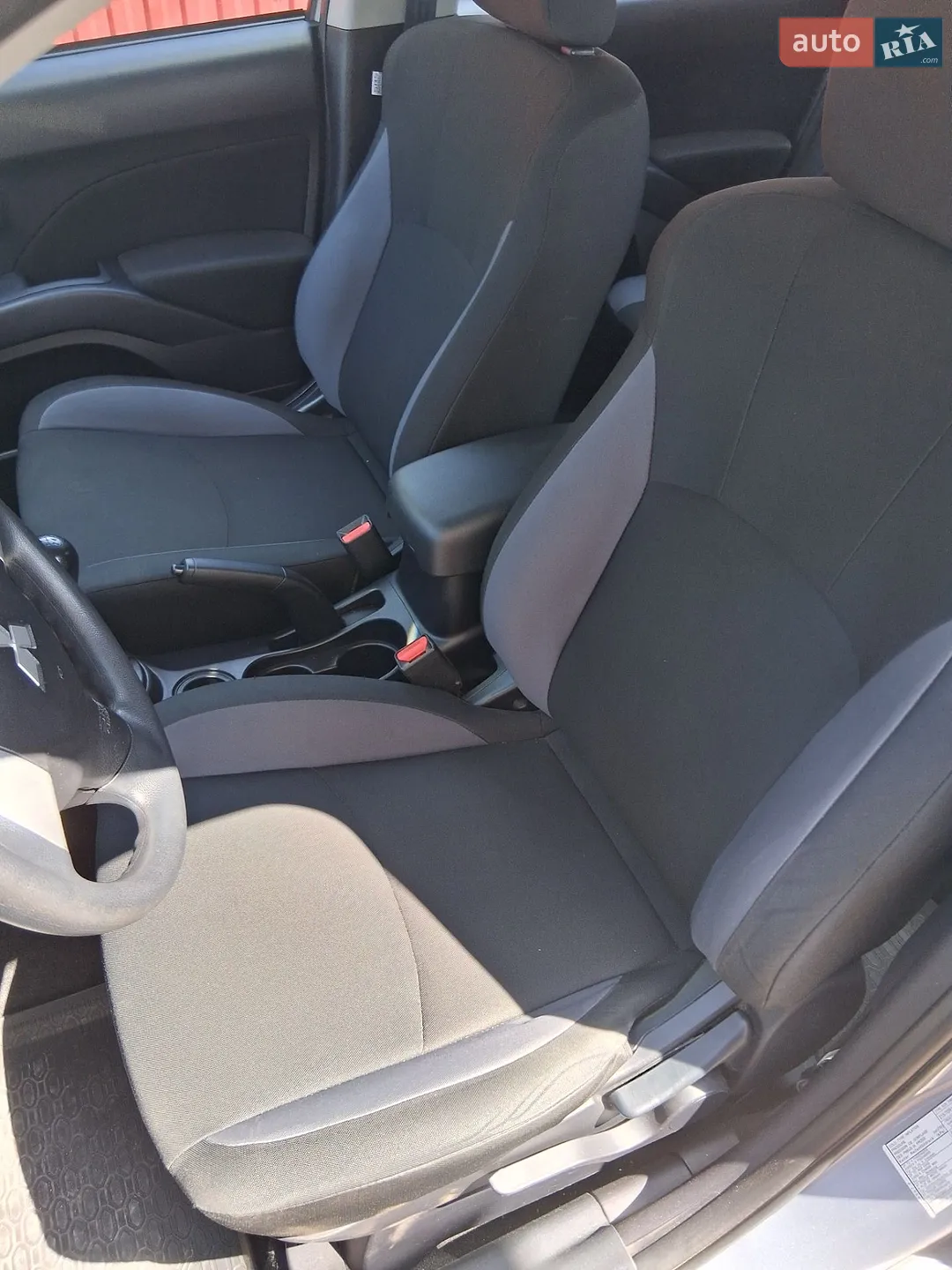 2010 Mitsubishi Outlander - мініатюра 8