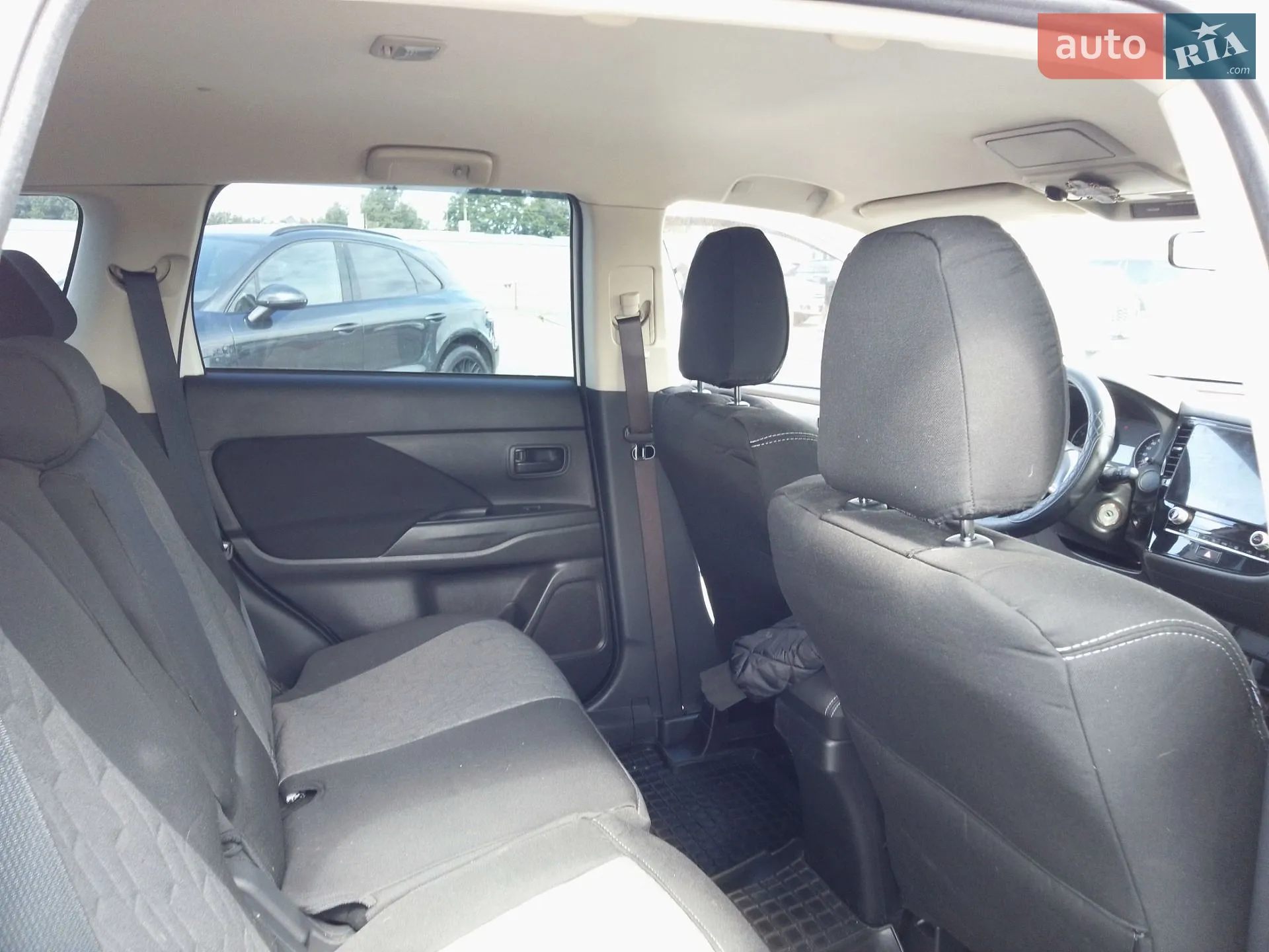 2021 Mitsubishi Outlander - мініатюра 7