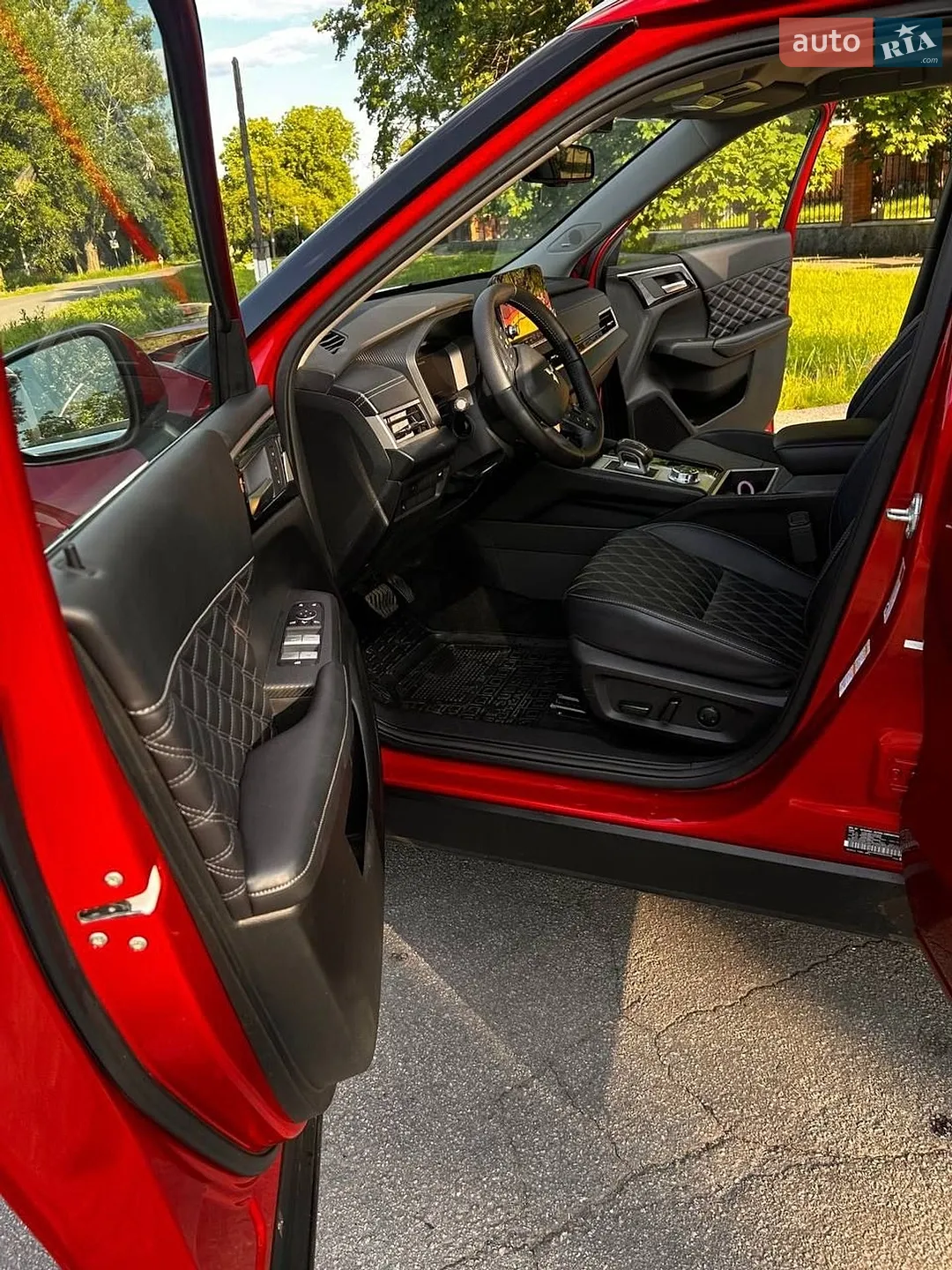 2024 Mitsubishi Outlander - мініатюра 16