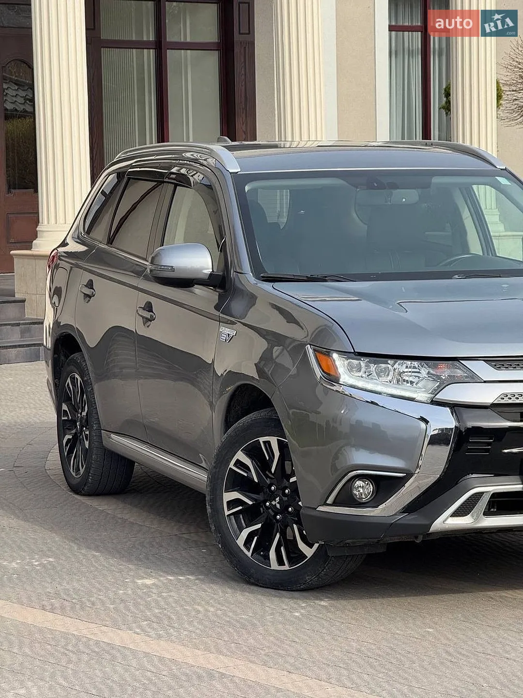 2018 Mitsubishi Outlander - мініатюра 8