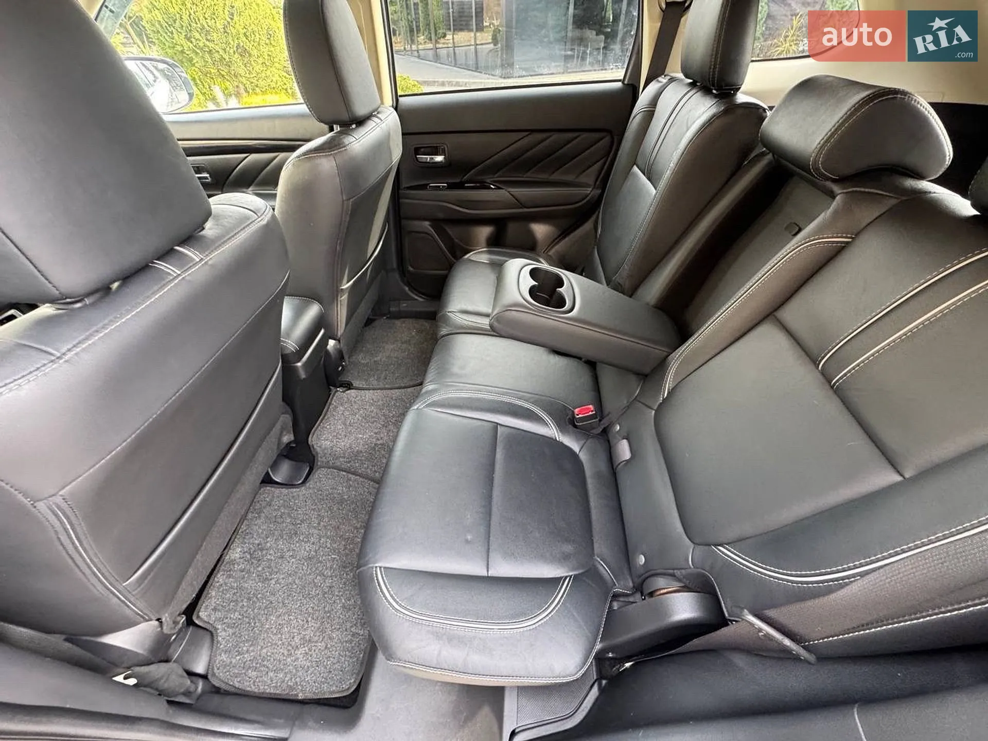 2018 Mitsubishi Outlander - мініатюра 32