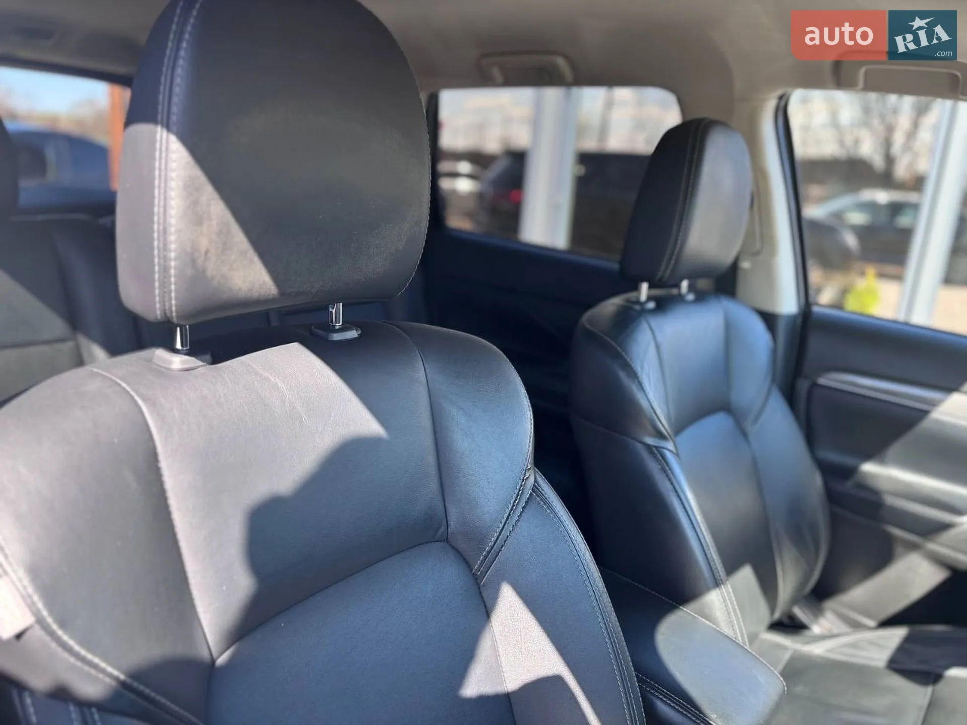 2018 Mitsubishi Outlander - мініатюра 34