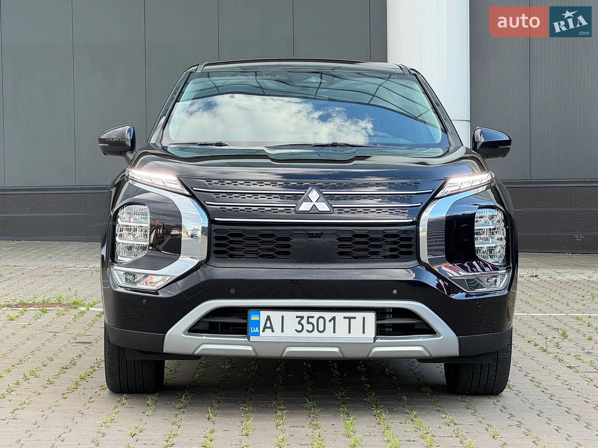 2023 Mitsubishi Outlander - мініатюра 4
