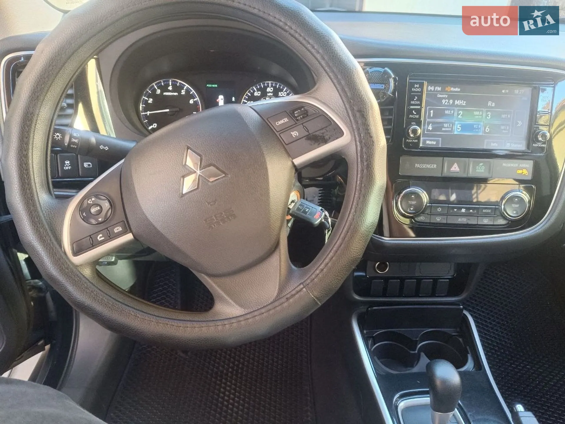 2018 Mitsubishi Outlander - мініатюра 8