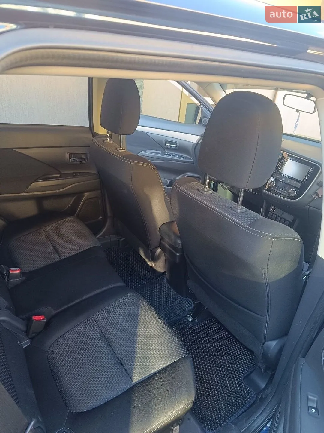 2018 Mitsubishi Outlander - мініатюра 9