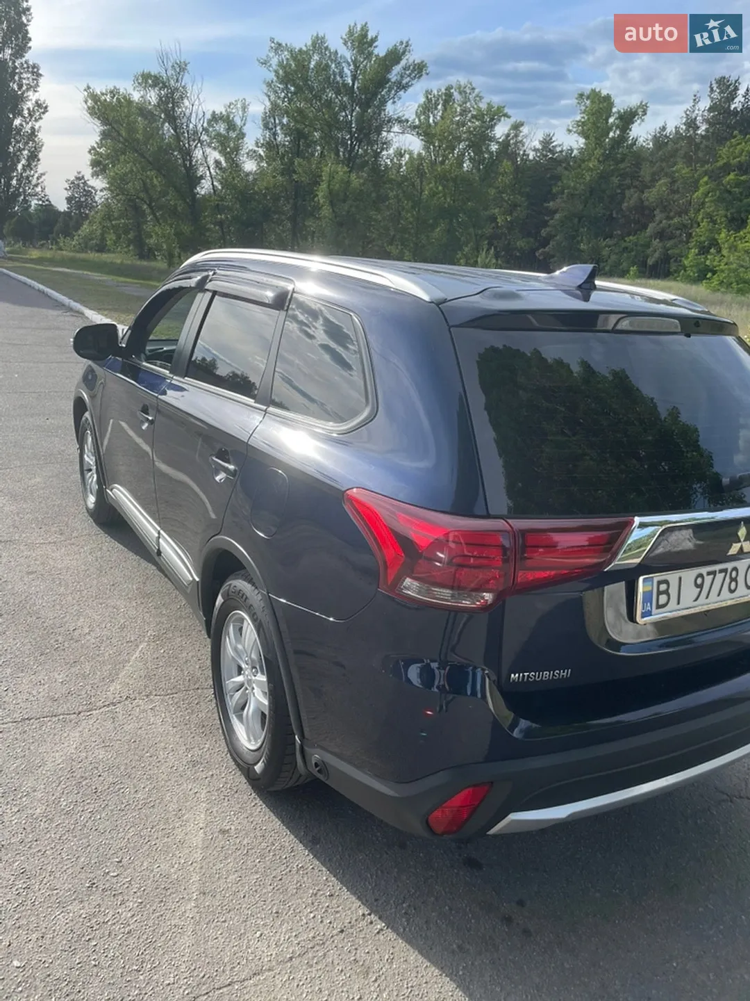 2017 Mitsubishi Outlander - мініатюра 4