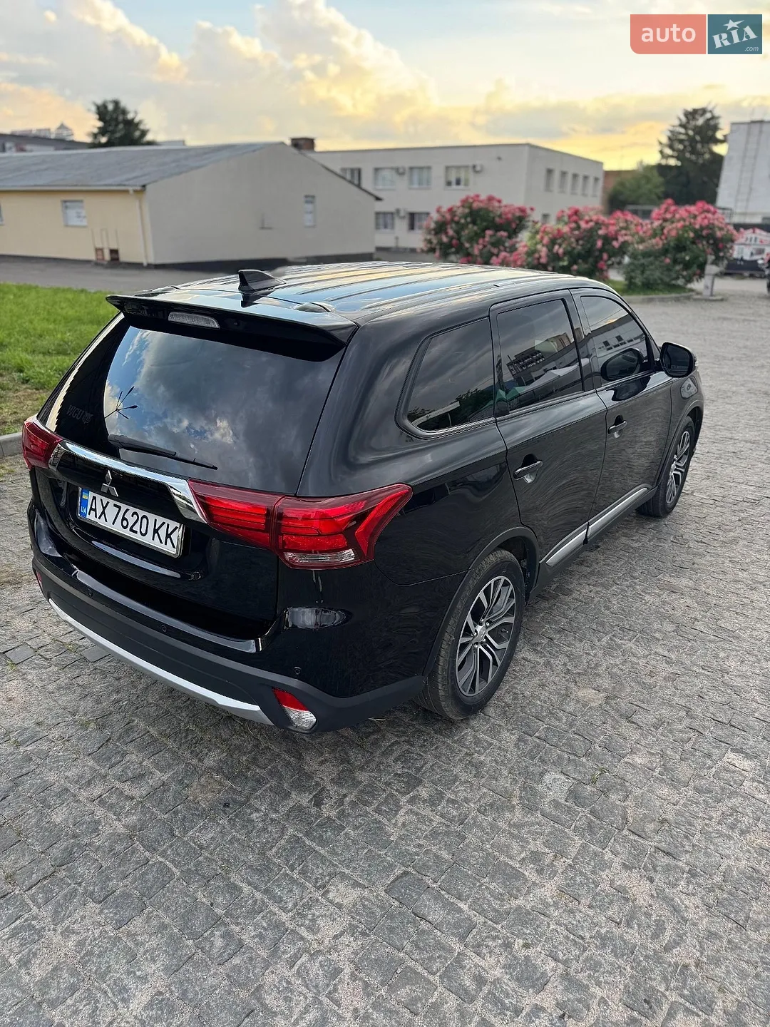 2016 Mitsubishi Outlander - мініатюра 6