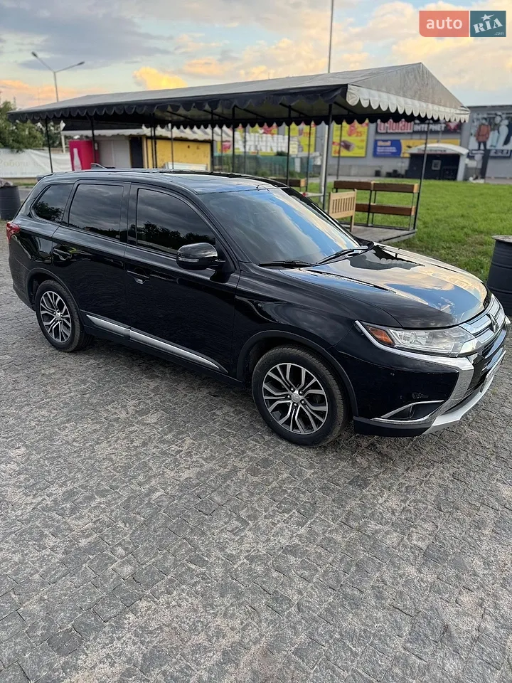 2017 Mitsubishi Outlander - мініатюра 23