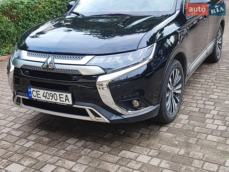 Mitsubishi Outlander