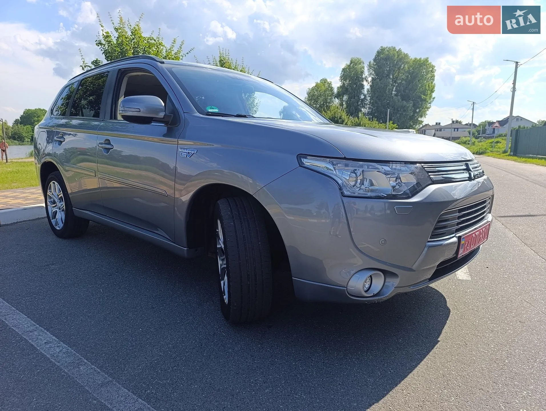 2013 Mitsubishi Outlander - мініатюра 2
