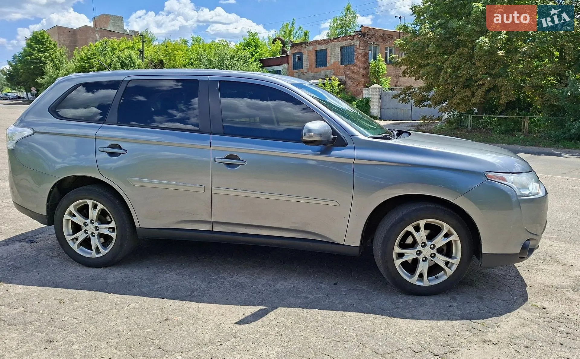 2014 Mitsubishi Outlander - мініатюра 4