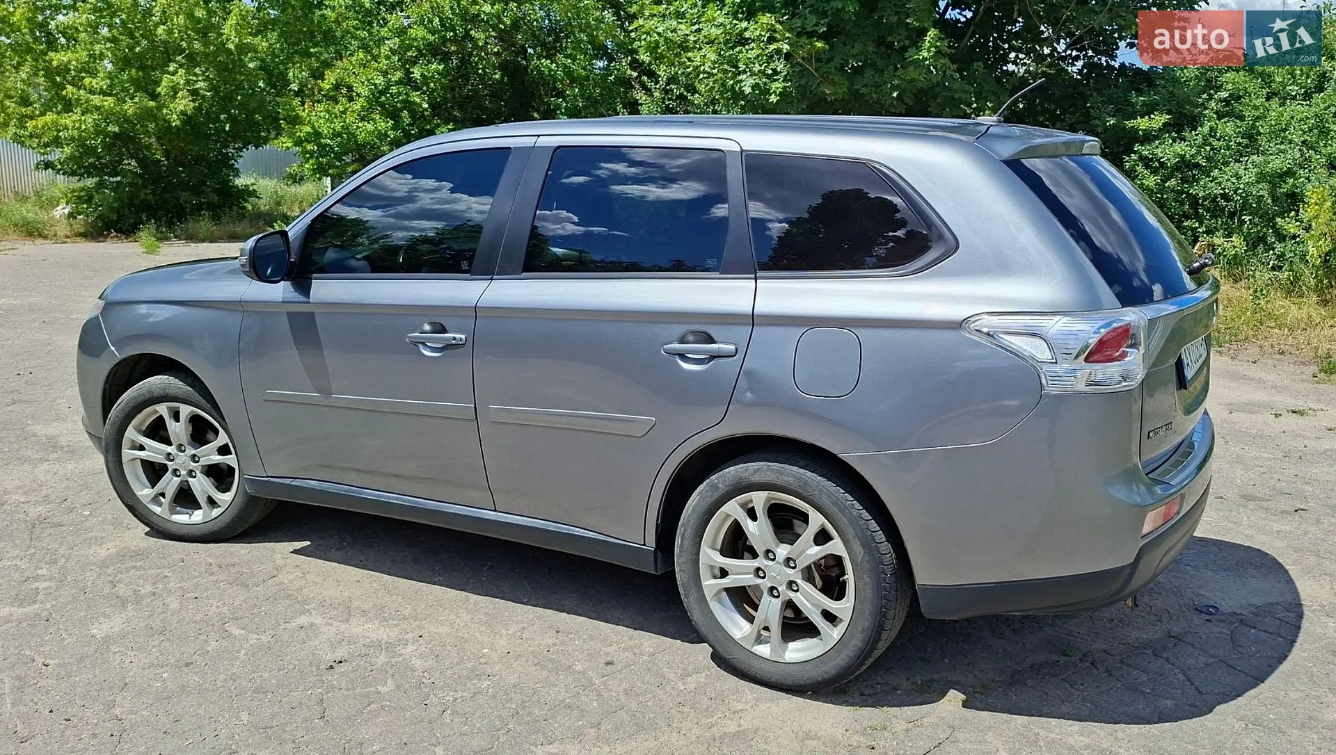 2014 Mitsubishi Outlander - мініатюра 11