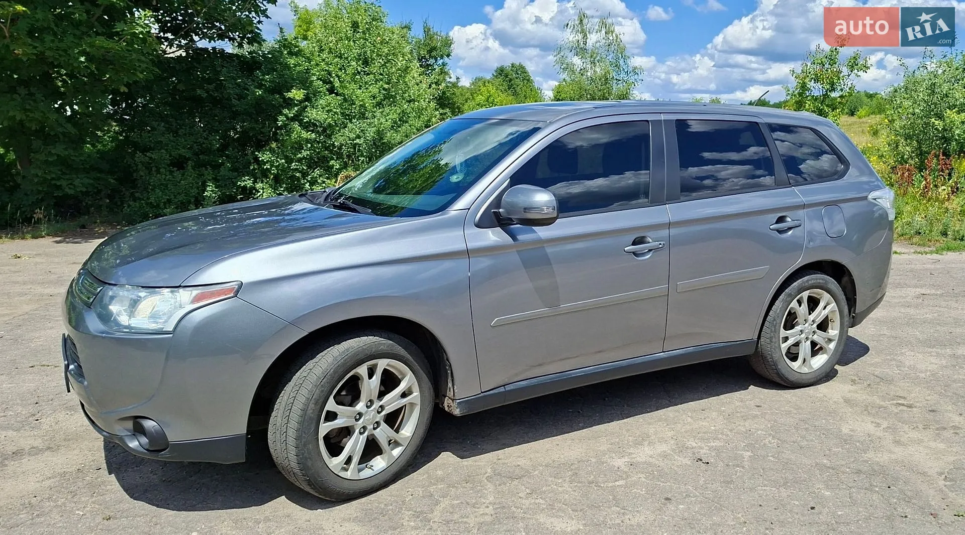 2014 Mitsubishi Outlander - мініатюра 13