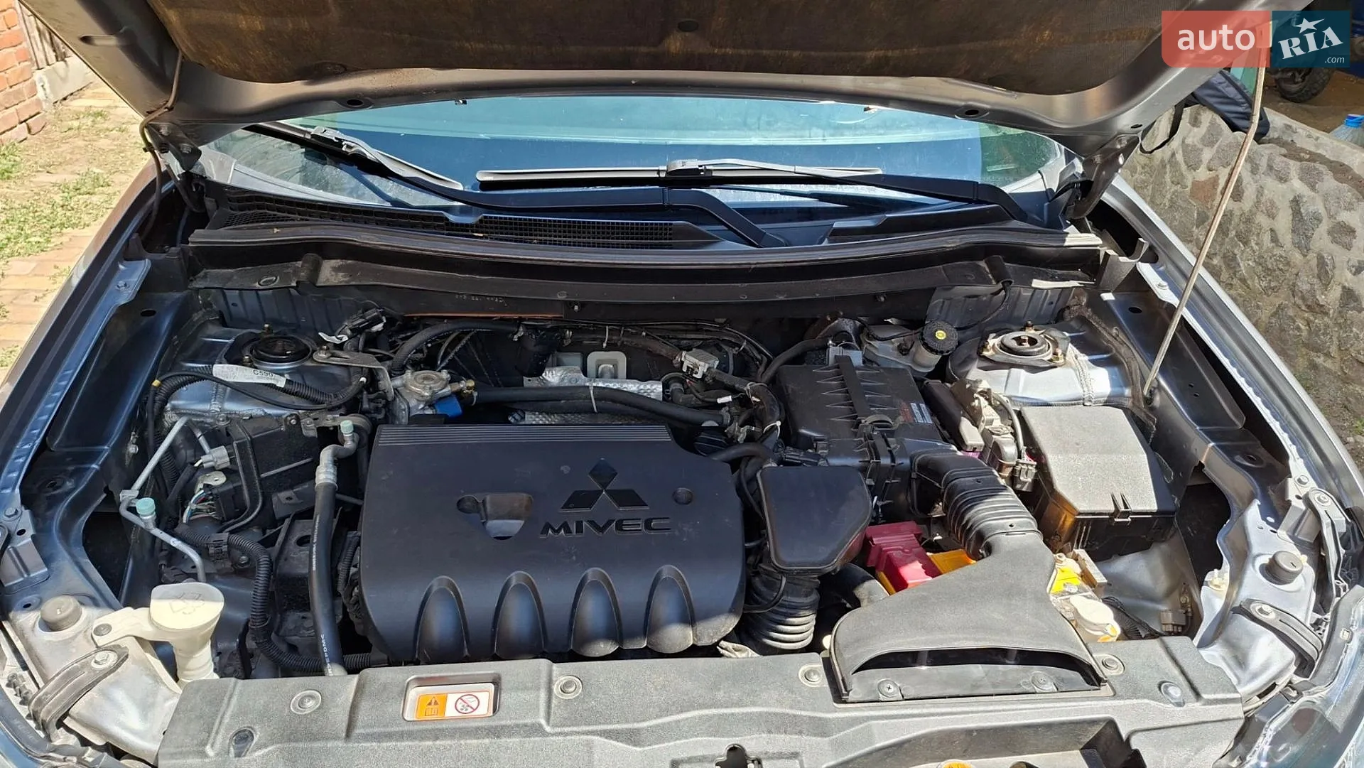 2014 Mitsubishi Outlander - мініатюра 21