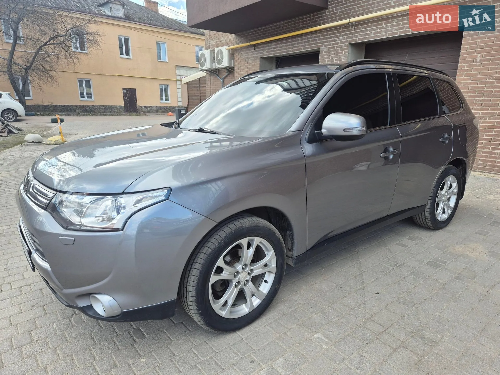 2012 Mitsubishi Outlander - мініатюра 2
