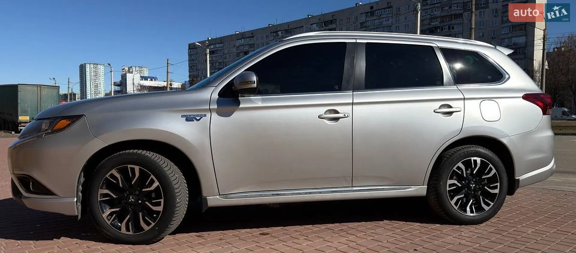 2018 Mitsubishi Outlander - мініатюра 13