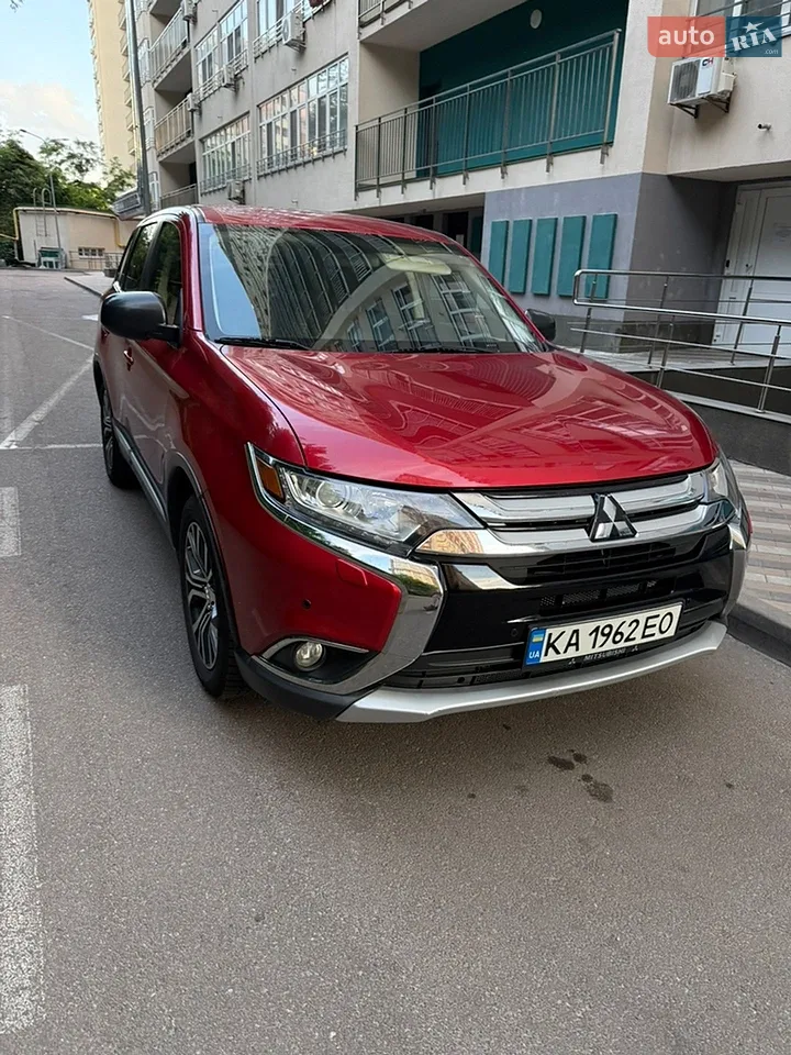 2016 Mitsubishi Outlander - мініатюра 15