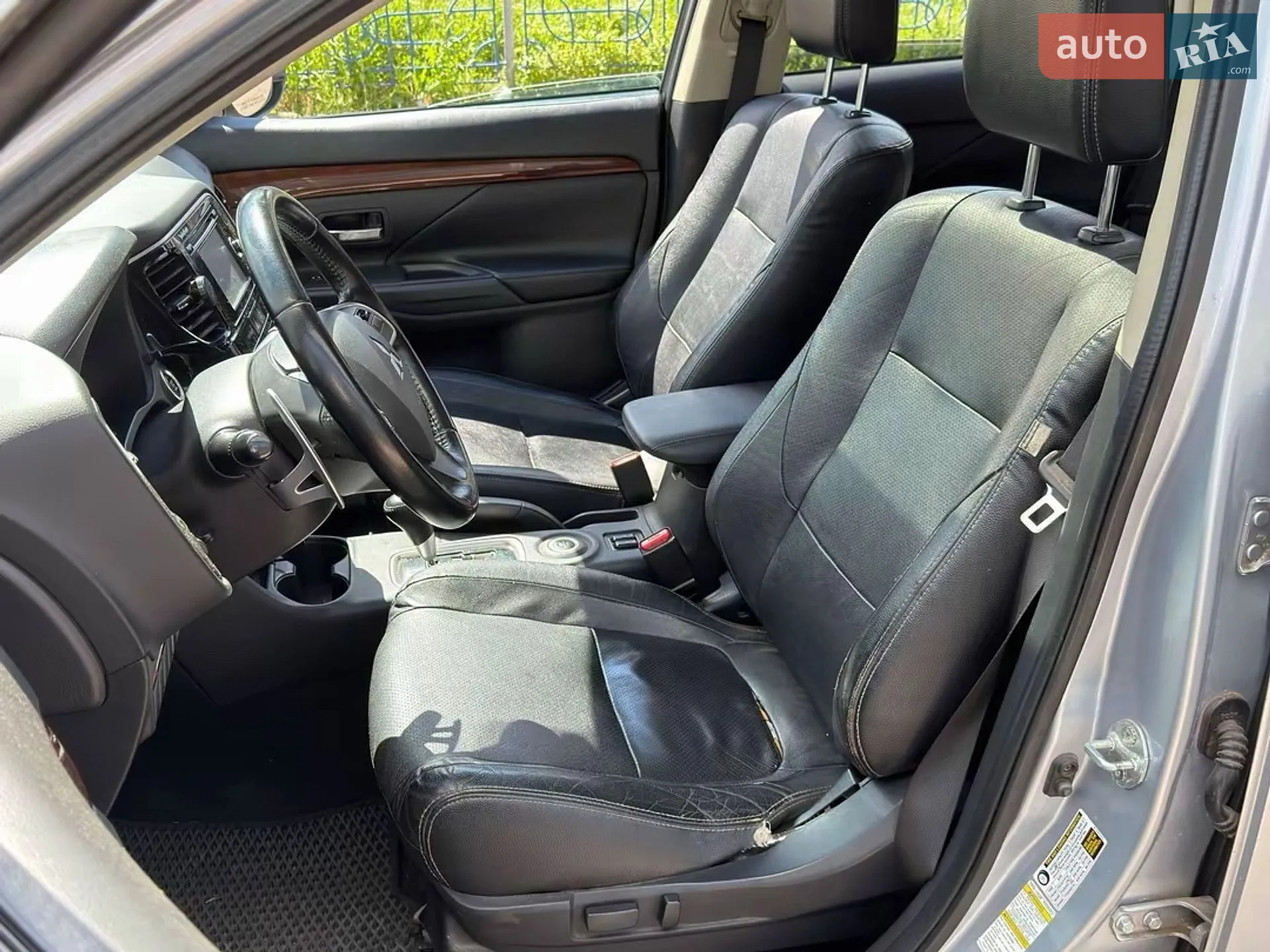 2013 Mitsubishi Outlander - мініатюра 14
