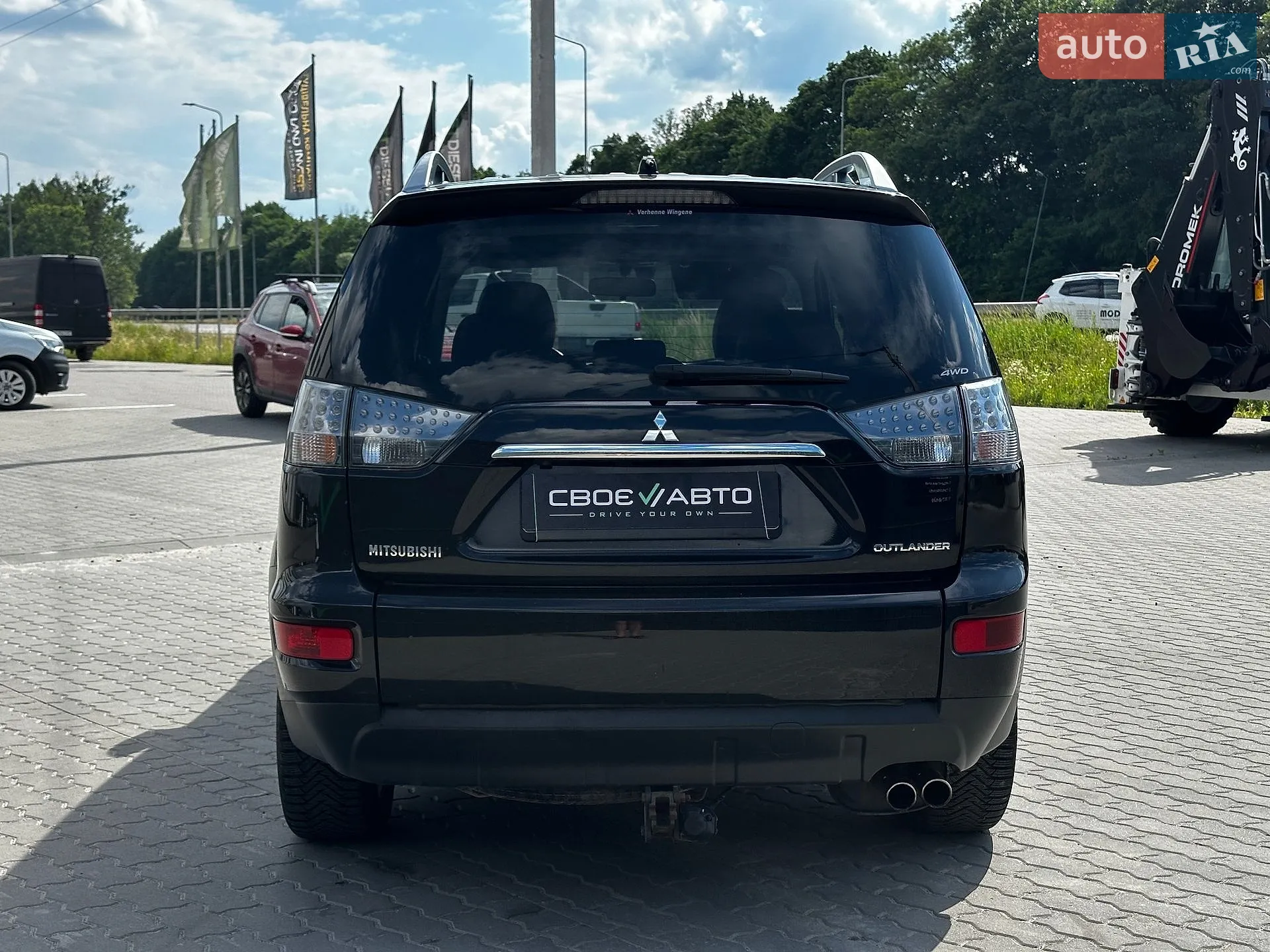 2010 Mitsubishi Outlander - мініатюра 10