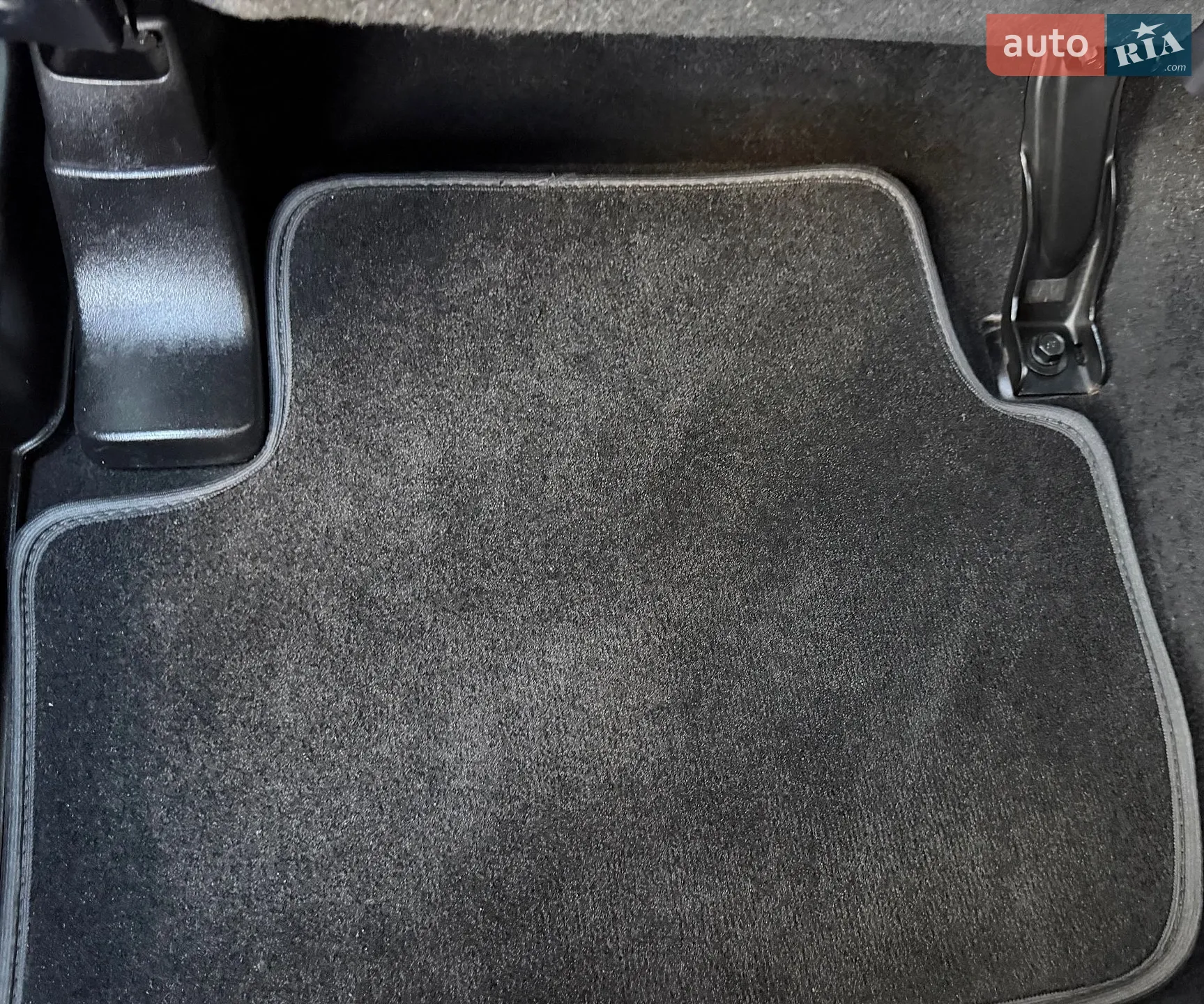 2013 Mitsubishi Outlander - мініатюра 138