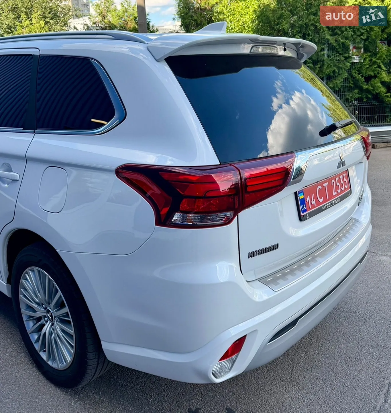 2019 Mitsubishi Outlander - мініатюра 8