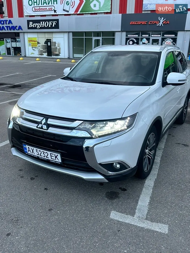 2016 Mitsubishi Outlander - мініатюра 18