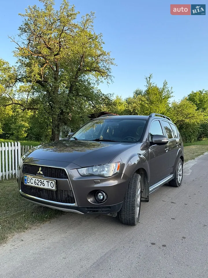 2012 Mitsubishi Outlander - мініатюра 8