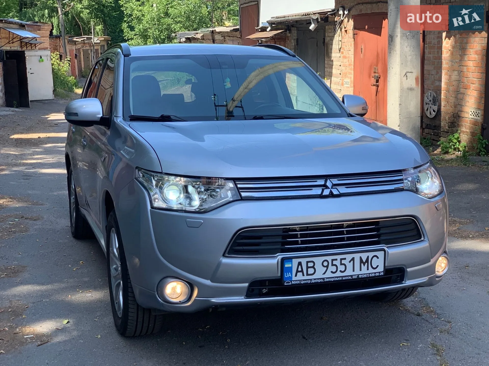 2014 Mitsubishi Outlander - мініатюра 2