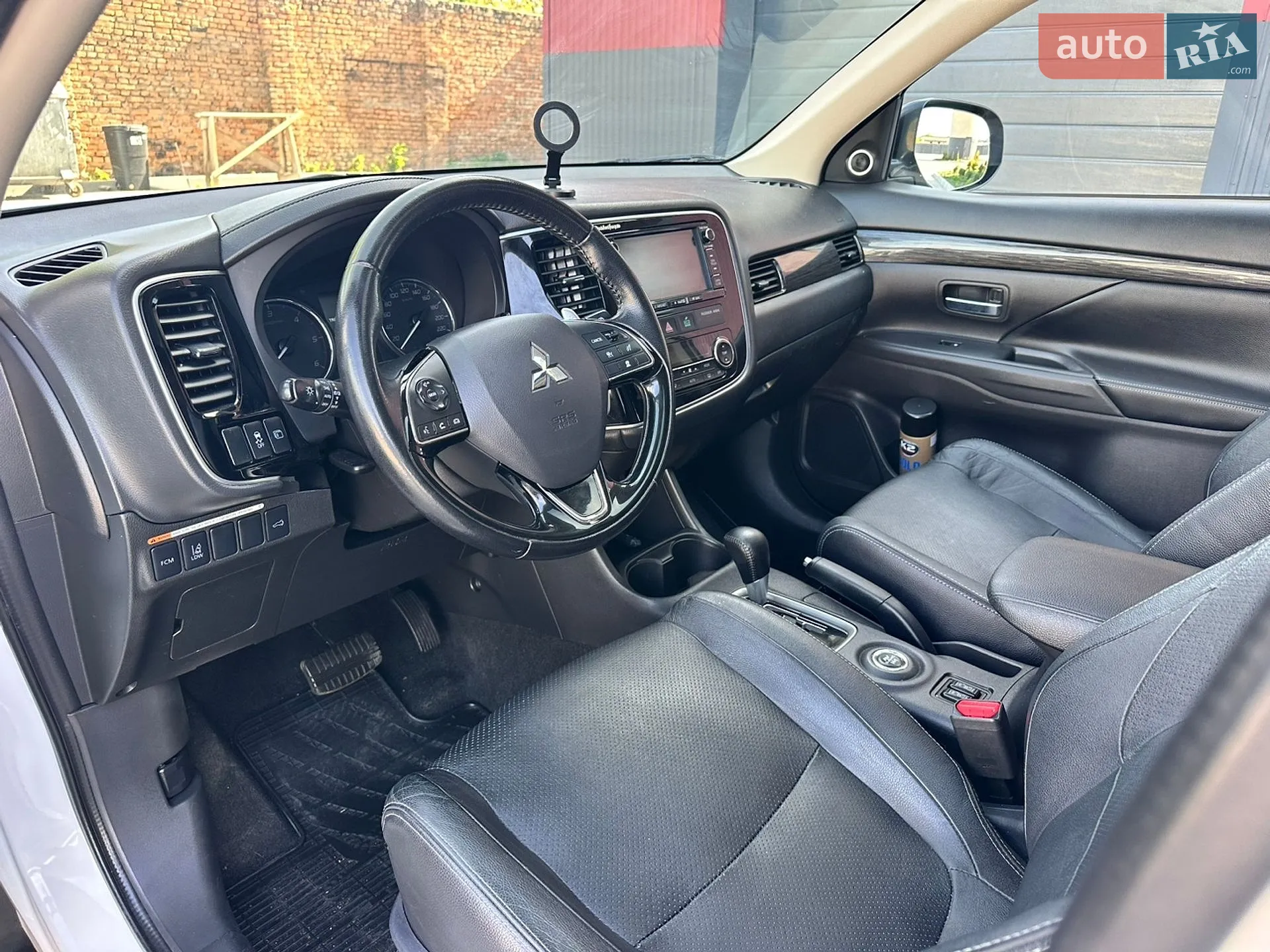2016 Mitsubishi Outlander - мініатюра 24