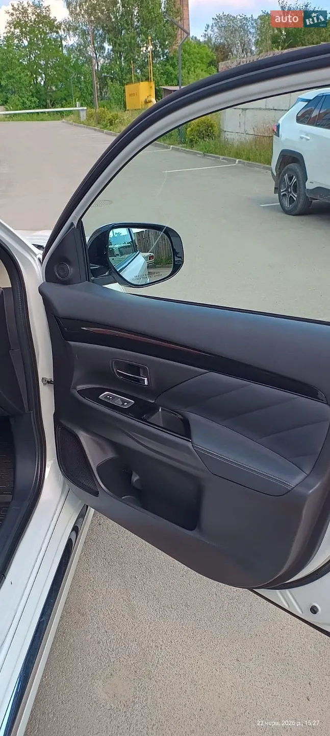 2018 Mitsubishi Outlander - мініатюра 12