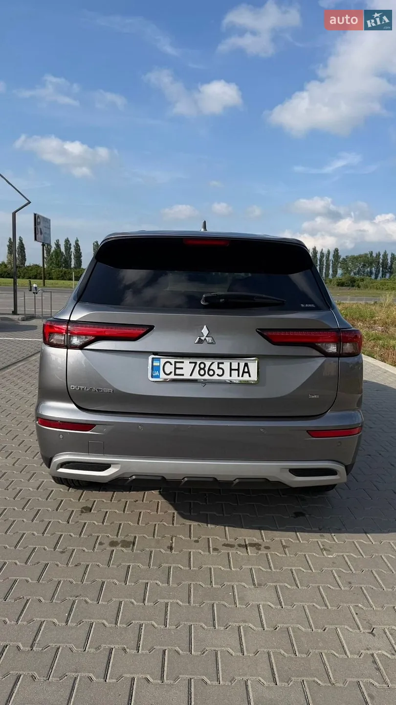 2021 Mitsubishi Outlander - мініатюра 8